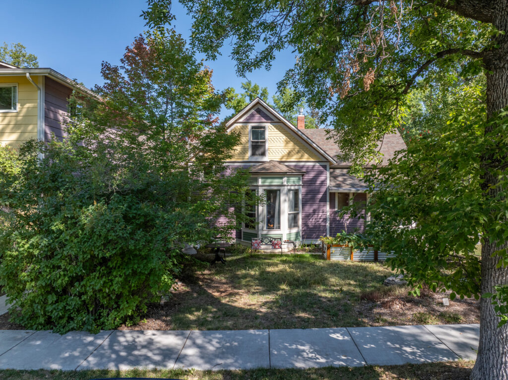 419 S 3rd Ave - side view