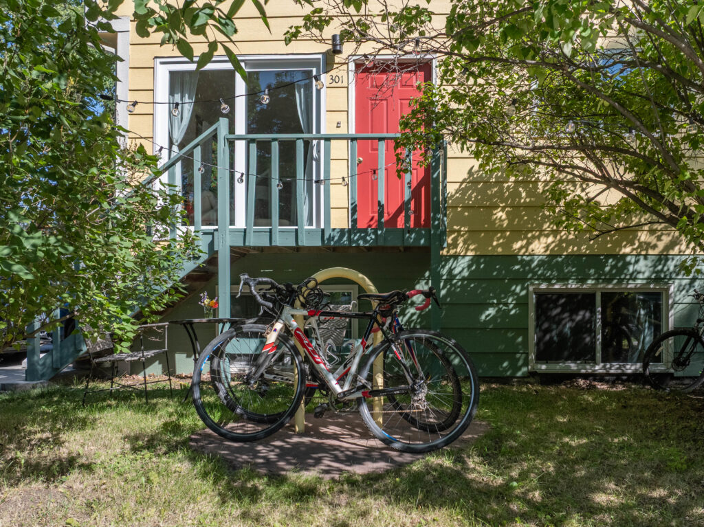 301 W Story S Unit - entrance and outdoor space